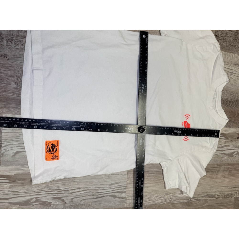 Nike Air Max Swoosh FM Graphic T-Shirt White Orange Streetwear Mens M - Picture 5 of 5
